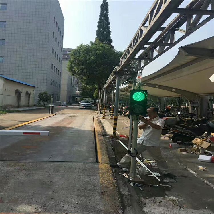 地磅稱(chēng)重系統(tǒng)協(xié)助糧食倉(cāng)儲(chǔ)管理