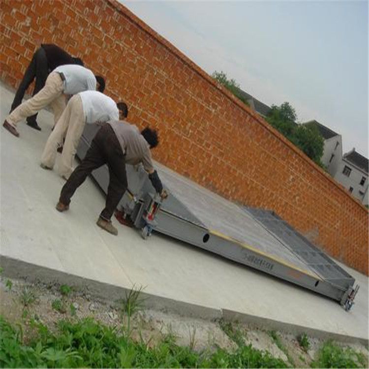 銘遠(yuǎn)衡器教您大型的稱(chēng)重地磅安裝及雨天稱(chēng)重注意